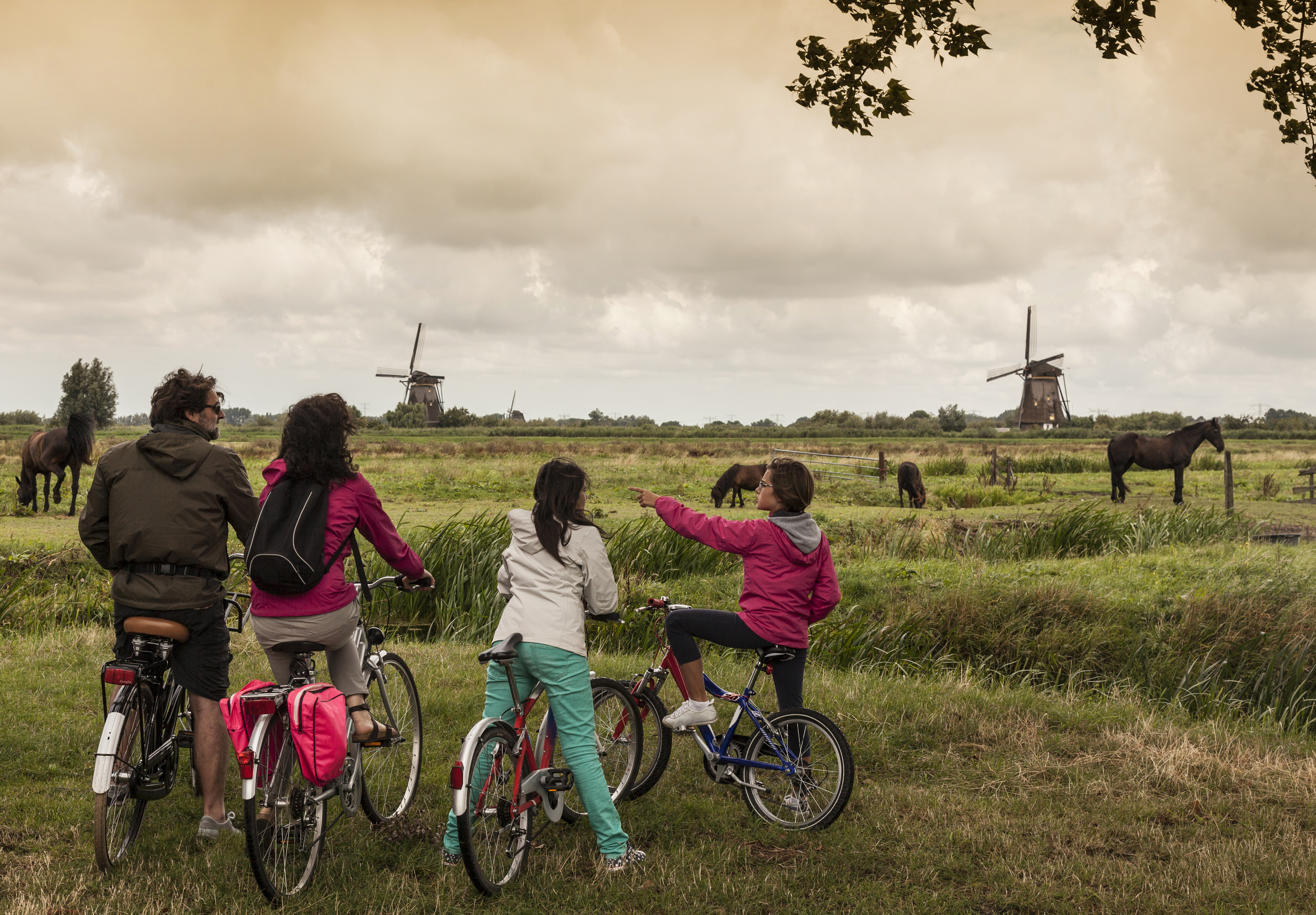 Family With Two Children On Bikes Kinderdijk Ola 2024 06 04 19 48 35 Utc (1)